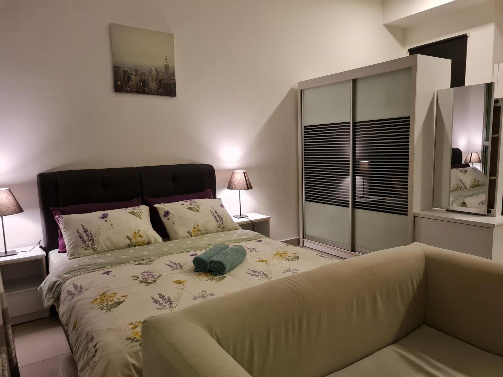 Hideaway At Cybersquare Apartment Сиберджая Екстериор снимка