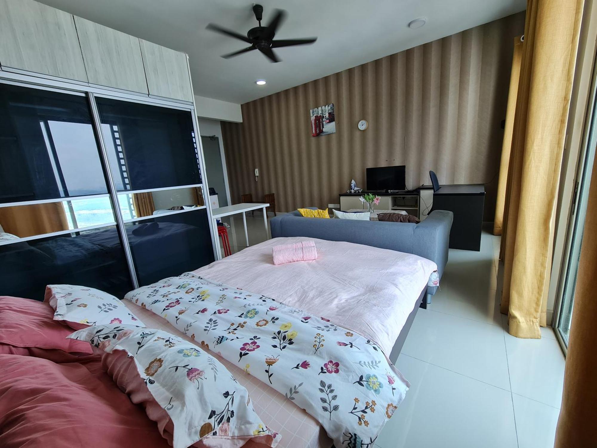 Hideaway At Cybersquare Apartment Сиберджая Екстериор снимка